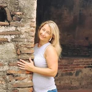 Meet your Posher, Helen